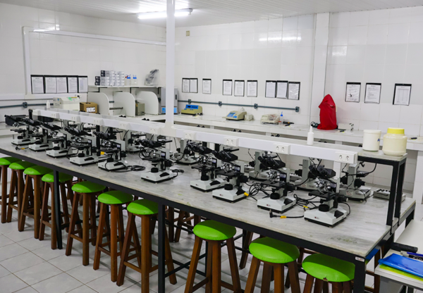 Laboratório de Bioquímica Clínica - Hematologia Clínica - Imunologia Clínica