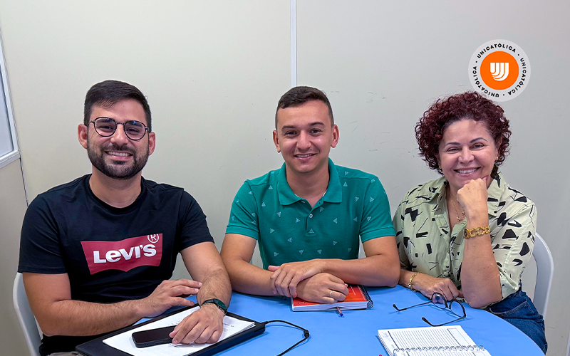 Acadêmicos de Teologia da UniCatólica se destacam com bolsas do CNPq e FUNCAP